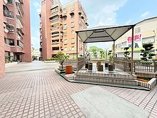 🏡屏東榮總旁・大坪數四房平車美廈