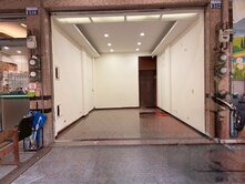 東區20米路臨路店住