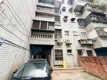 (接案專員)蘆洲永平街寬巷稀有1樓釋出門口停車方便