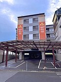 五結市中心全新落成京美電梯華廈B2附平面車位