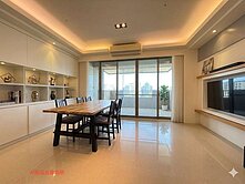中正川普美妝樓中樓🐶新店琪琪