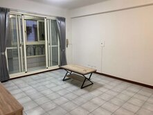 漢口商圈二樓玄關公寓