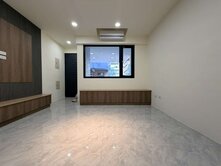 屋主大降300萬❗️霧峰透天｜間間套房｜出價就談