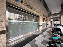 👍👍亞灣黃金雙店面1+夾層✨大面寬3平車