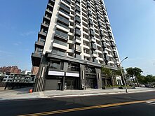 預-建工高醫*鑫空樹*邊間採光三房車位