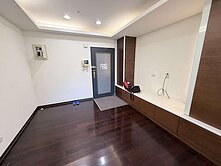 景安日光大高樓車位0932180606傅志騰