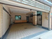 裕華三街透天別墅