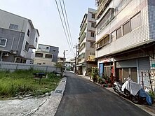 永康.鄰大灣國小.整新四房+平車..在一樓