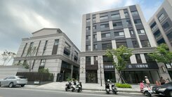 屏東大學演藝廳  甲山林花園帝寶全新未住2房