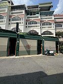 垂楊國小旁車庫美別墅，市中心走路接送上下學