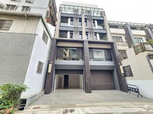 經貿園區旁雙車全新電梯別墅