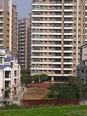家樂福‧特力屋‧淡水新市政~微笑社區別墅旁建地