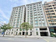 亞灣捷運輕軌宅★法國愛樂★兩房+平車