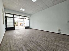 降價快搶！恆春夜市旁｜邊間5套房大地坪美裝透店