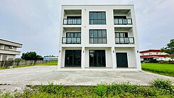  冬山市區旁電梯農舍