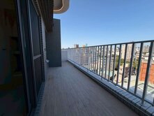 獨家 西區 國美館 稀有全新大露臺兩房兩衛+車位