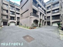 中壢買房找佩宇⭐中壢A20百坪裝潢電梯別墅