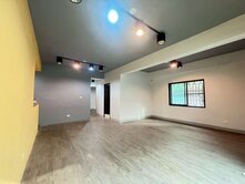 西藏街一樓公寓稀有釋出