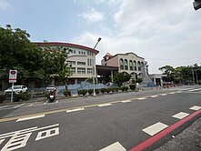 小港金城路面公園三角窗商二建地