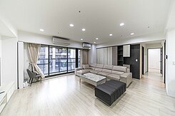 【市政核心｜新都廳2】次高樓大三房＋B1連號雙平車