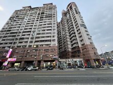 小港泛美大鎮高樓層超大四房＋車位