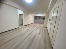 蝴蝶廣場三房平車