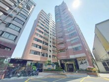 盧麗玲義享天地富國公園★高樓層陽台進出明亮三房車位