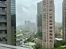 🌈【紅樹林捷運一樓挑高4米6魔術大空＋平面車位】