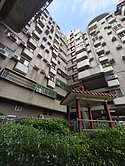 中科大雅學府路商圈9年學區中樓層三房前後陽台加車位