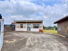 桃園新屋臨路農地有合法農舍48坪