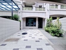 「雅鳳精選」新光田特區臨路大地坪電梯豪墅｜四套房