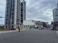 出價談~福興路大地坪大面寬住店/中國醫藥旁