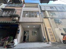蚵仔寮翻新透天｜低總價大空間｜即可入住