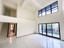 橋頭．新市鎮 ►花園庭院1+2樓⚝客廳挑高樓中樓