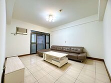【鼎山家樂福｜建工商圈｜輕軌旁｜邊間3+1房平車】