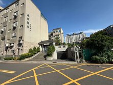 竹北勝利國中學區皇家麗地人車分道透天別墅