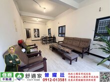 亞灣區商業全面翻新電梯透店