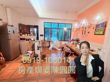 霧峰市區/大地坪輕屋齡/4大套房雙車美墅