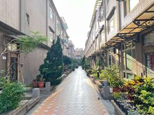 近未來捷運鈔值店墅~雙學區公園第一排