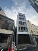 投報５．５％｜興大全新完工前後臨路收租電梯１６套房