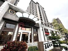 圓夢軒置產推薦~楊梅火車站挑高7米百坪三角窗店面~