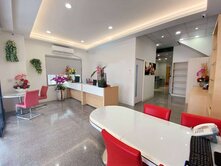 岡山國宅甲區店面#熱鬧商圈1+2樓三角窗店住