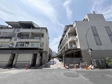 🏆岡山。透天車庫。活巷社區。傳統格局