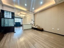 近A21捷運SOGO稀有黃金店住