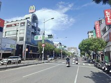張嘉玲/[校園首排]新堀江五福正路大地坪傳家金透店