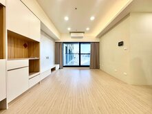 🔥社區最低價《文心 ONE》三房＋平面大車位🔥