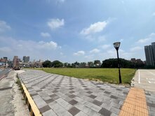 湳雅商圈/水田街稀有邊間透天/大四房門前停車