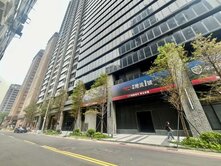 亞灣港都黃金地段/愛情河左岸/美2房+車位
