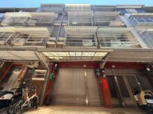 建工商圈｜鬧中取靜活巷透天⭐綵淨