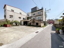 買地送厝🏡138地坪公學路透天